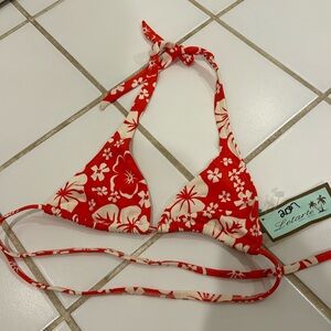 Red hibiscus bikini top